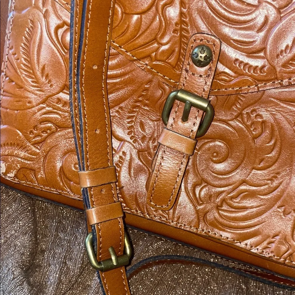Patricia Nash Embossed Tan Crossbody Bag - Picture 3 of 13